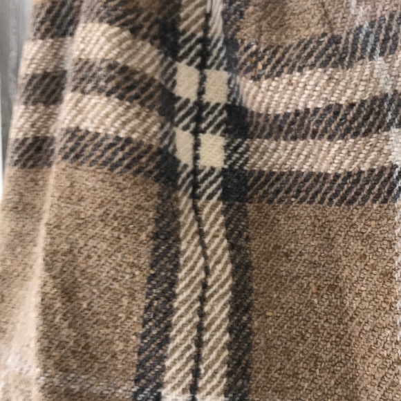 Burberry - Picture 5 of 7